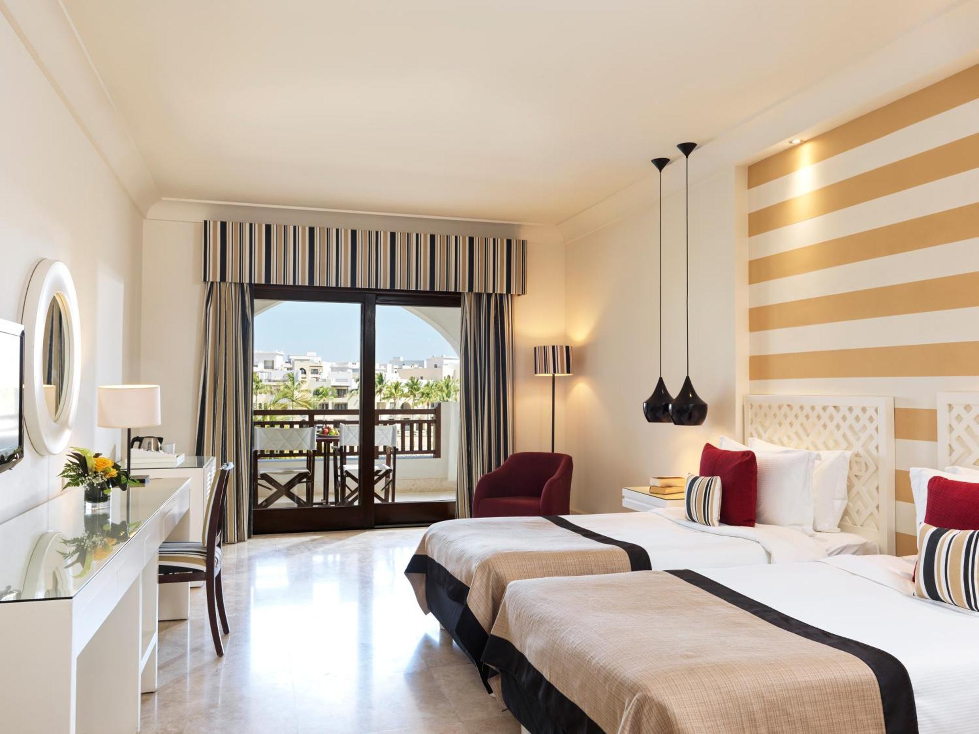 Juweira Boutique Hotel Adult Only Salalah Exteriör bild